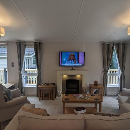 Luxury Stunning Sensation Lodge On 5 Star Shorefield Country Park New Forest Entertainment And Leisure Passes Included Milford on Sea Dış mekan fotoğraf
