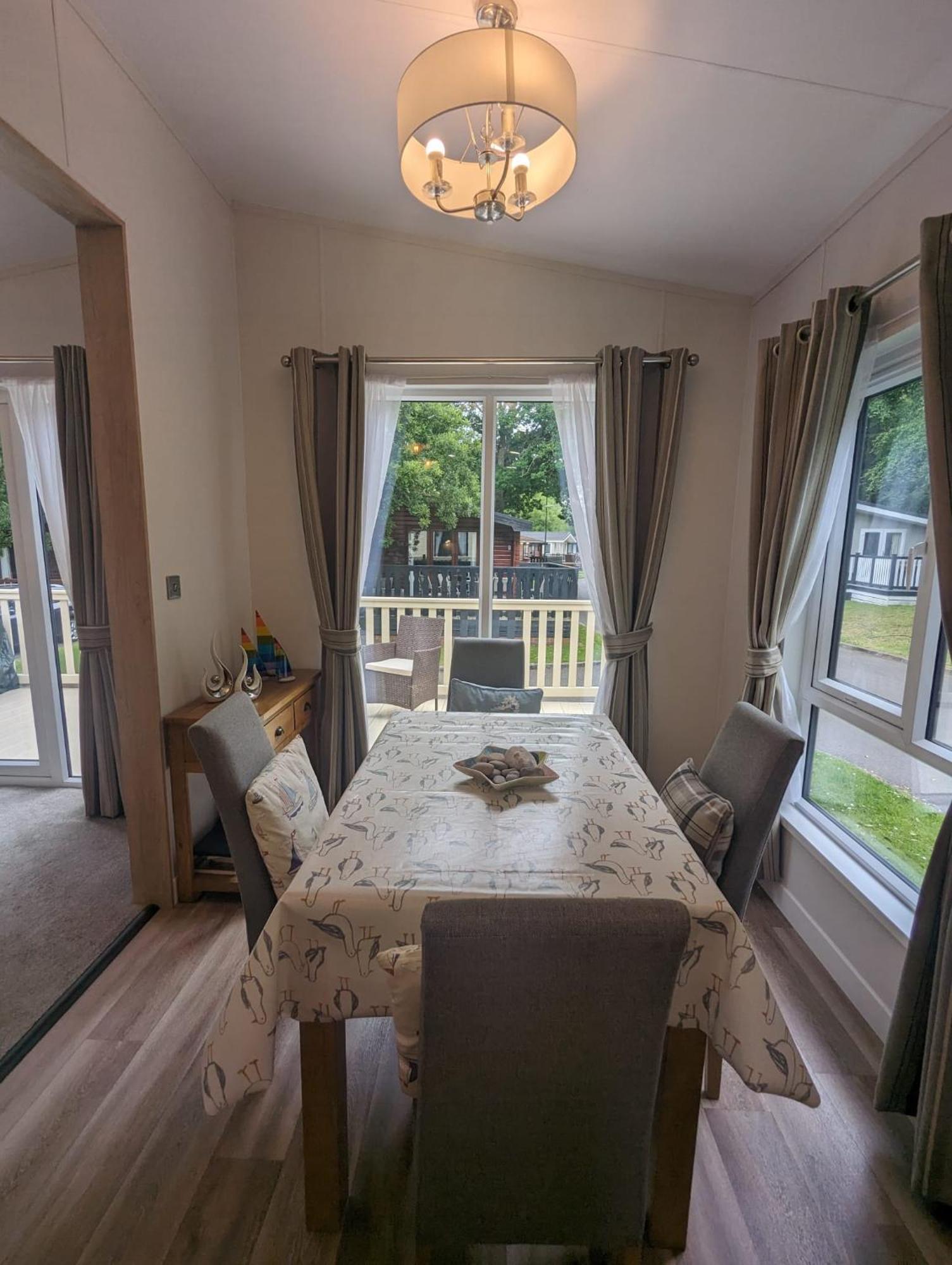 Luxury Stunning Sensation Lodge On 5 Star Shorefield Country Park New Forest Entertainment And Leisure Passes Included Milford on Sea Dış mekan fotoğraf